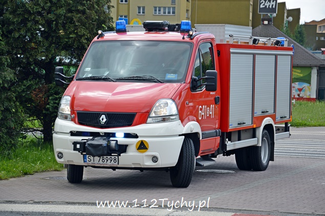 Kolizja Opla ze Skodą na rondzie Polonia Kolizja Opla ze Skodą na rondzie Polonia