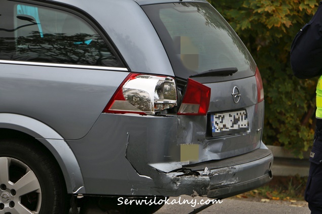 WYPADEK NA ULICY POKOJU W LĘDZINACH WYPADEK NA ULICY POKOJU W LĘDZINACH