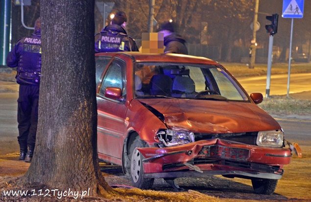 KOLIZJA DWÓCH VW POLO NA SKRZYŻOWANIU PRZY MAŁYM TESCO KOLIZJA DWÓCH VW POLO NA SKRZYŻOWANIU PRZY MAŁYM TESCO