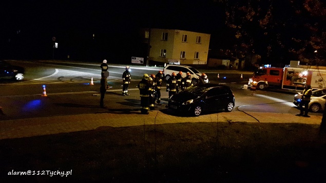 ZDERZENIE DWÓCH OPLI W LĘDZINACH ZDERZENIE DWÓCH OPLI W LĘDZINACH