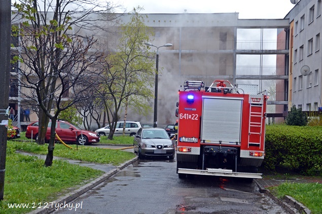 POŻAR PIWNICY NA RODAKOWSKIEGO POŻAR PIWNICY NA RODAKOWSKIEGO