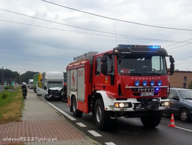 KARAMBOL NA DK 44 W ŚMIŁOWICACH KARAMBOL NA DK 44 W ŚMIŁOWICACH