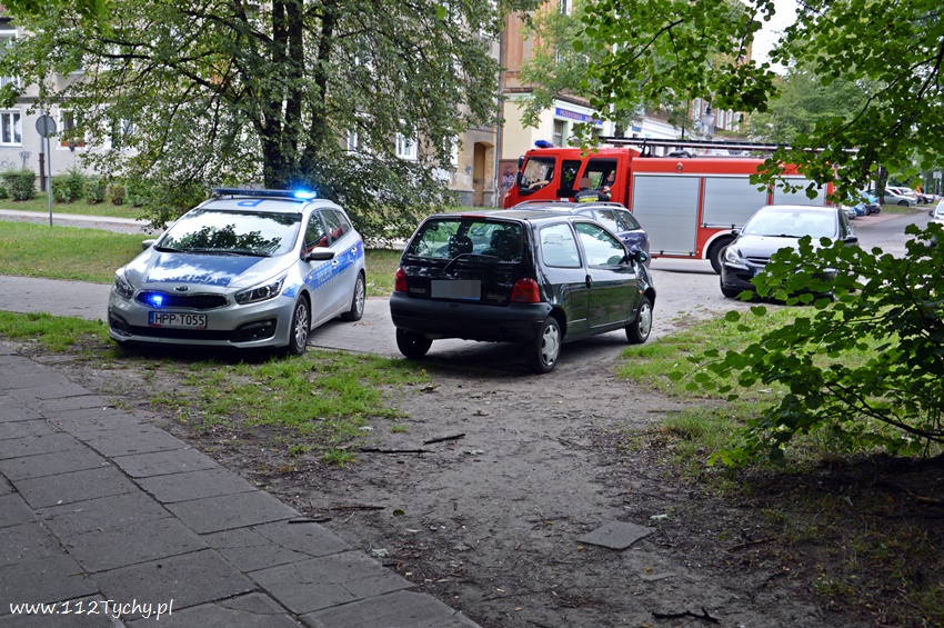 WYCIEK GAZU Z ZAWORÓW PRZY SKRZYŻOWANIU WOJSKA POLSKIEGO I BURSCHEGO WYCIEK GAZU Z ZAWORÓW PRZY SKRZYŻOWANIU WOJSKA POLSKIEGO I BURSCHEGO