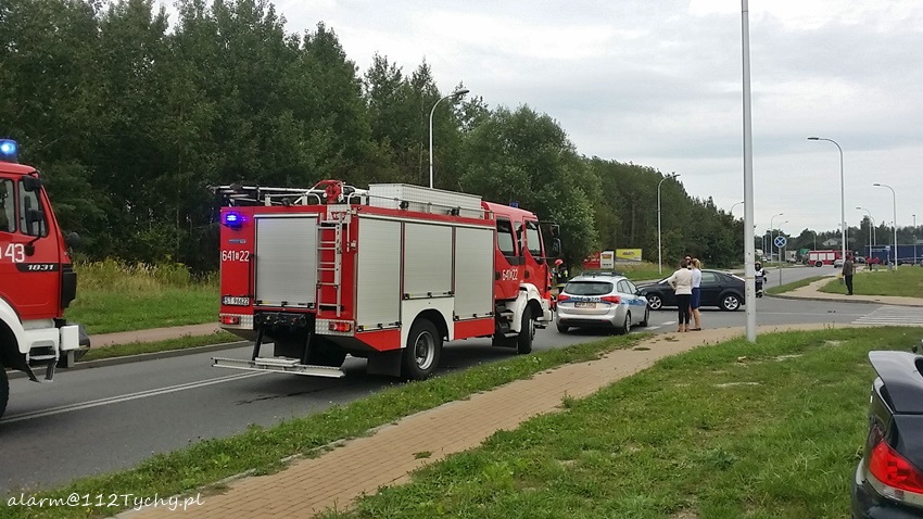 ZDERZENIE OSOBÓWKI ZE SKUTEREM NA SERDECZNEJ - INTERWENIOWAŁ LPR ZDERZENIE OSOBÓWKI ZE SKUTEREM NA SERDECZNEJ - INTERWENIOWAŁ LPR