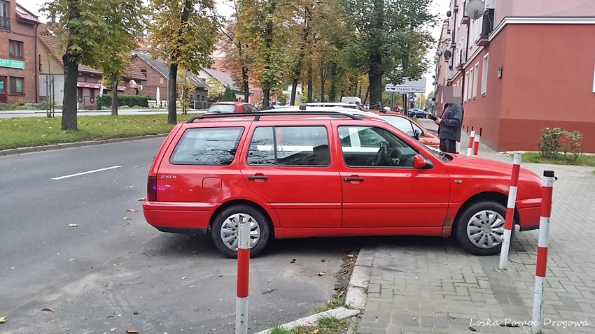 KOLIZJA TRZECH OSOBÓWEK NA BIELSKIEJ KOLIZJA TRZECH OSOBÓWEK NA BIELSKIEJ