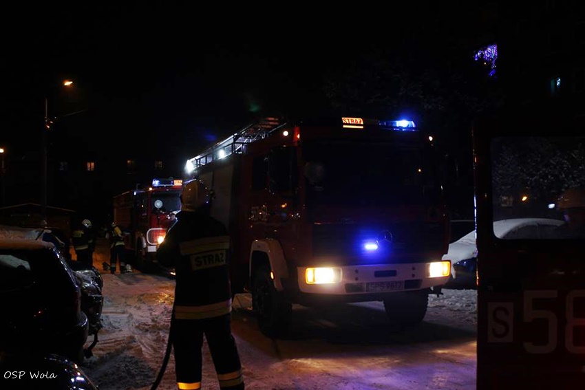 POŻAR W MIESZKANIU NA WOLI POŻAR W MIESZKANIU NA WOLI