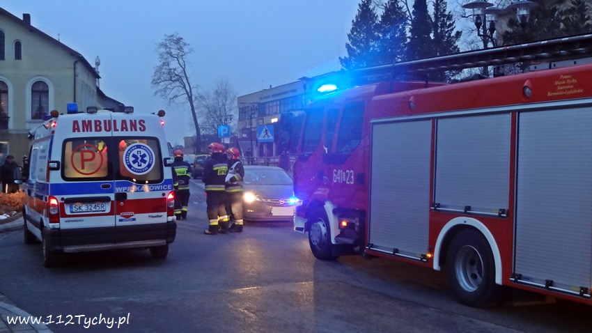 PIESZY RZUCIŁ SIĘ POD NADJEŻDŻAJĄCY SAMOCHÓD NA DAMROTA PIESZY RZUCIŁ SIĘ POD NADJEŻDŻAJĄCY SAMOCHÓD NA DAMROTA