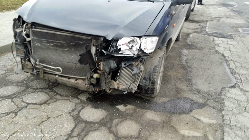 KOLIZJA DWÓCH OSOBÓWEK NA METALOWEJ KOLIZJA DWÓCH OSOBÓWEK NA METALOWEJ