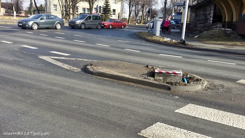 ZDERZENIE OSOBÓWKI Z DOSTAWCZAKIEM W BIERUNIU ZDERZENIE OSOBÓWKI Z DOSTAWCZAKIEM W BIERUNIU
