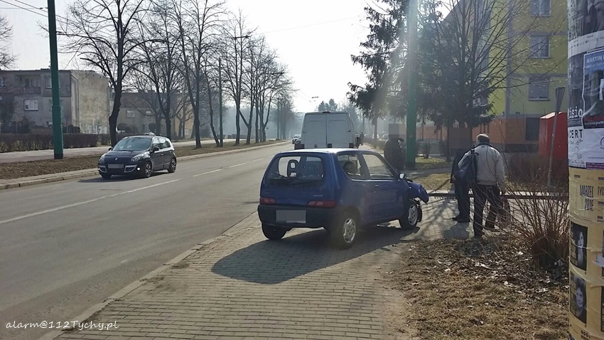 ZDERZENIE OSOBÓWEK NA SKRZYŻOWANIU EDUKACJI Z GROTA ROWECKIEGO ZDERZENIE OSOBÓWEK NA SKRZYŻOWANIU EDUKACJI Z GROTA ROWECKIEGO