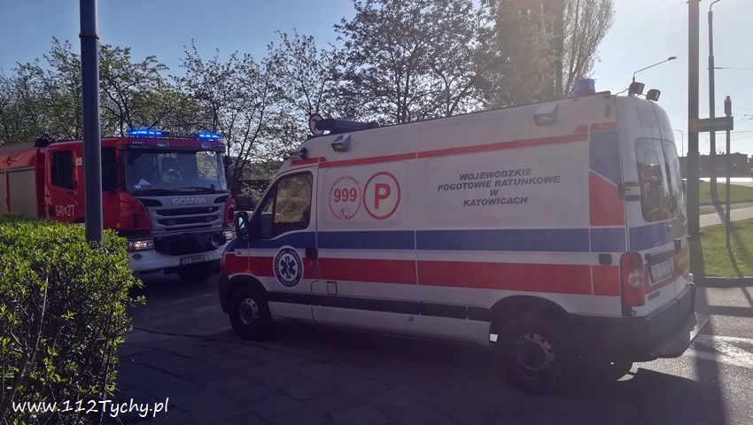 ZADYMIENIE W MIESZKANIU PRZY CZEREŚNIOWEJ ZADYMIENIE W MIESZKANIU PRZY CZEREŚNIOWEJ