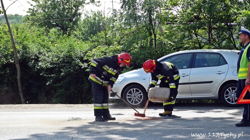 ZDERZENIE DOSTAWCZAKA Z OSOBÓWKĄ NA OŚWIĘCIMSKIEJ ZDERZENIE DOSTAWCZAKA Z OSOBÓWKĄ NA OŚWIĘCIMSKIEJ