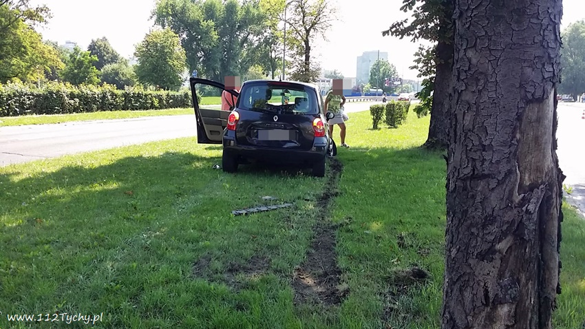 ZDERZENIE OSOBÓWEK NA AL. BIELSKIEJ ZDERZENIE OSOBÓWEK NA AL. BIELSKIEJ