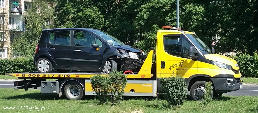 ZDERZENIE OSOBÓWEK NA AL. BIELSKIEJ ZDERZENIE OSOBÓWEK NA AL. BIELSKIEJ