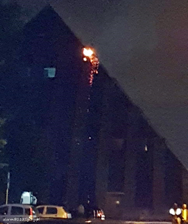 POŻAR W HOTELU PIRAMIDA PRZY UL.SIKORSKIEGO POŻAR W HOTELU PIRAMIDA PRZY UL.SIKORSKIEGO