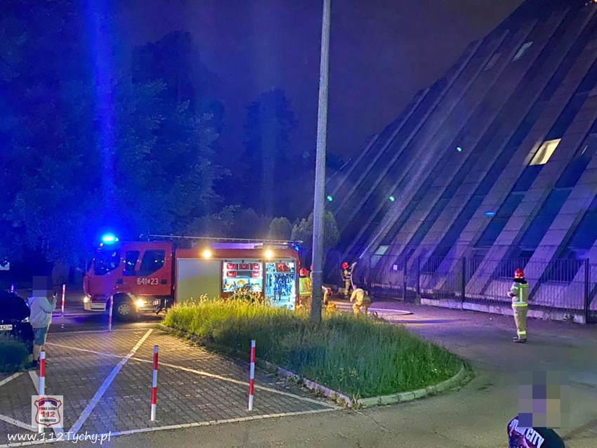 POŻAR W HOTELU PIRAMIDA PRZY UL.SIKORSKIEGO POŻAR W HOTELU PIRAMIDA PRZY UL.SIKORSKIEGO