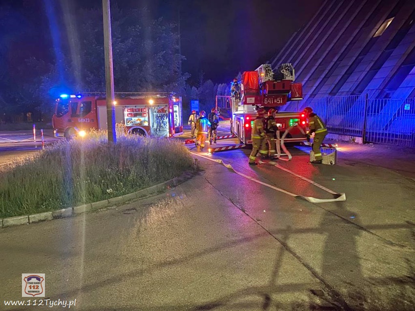 POŻAR W HOTELU PIRAMIDA PRZY UL.SIKORSKIEGO POŻAR W HOTELU PIRAMIDA PRZY UL.SIKORSKIEGO