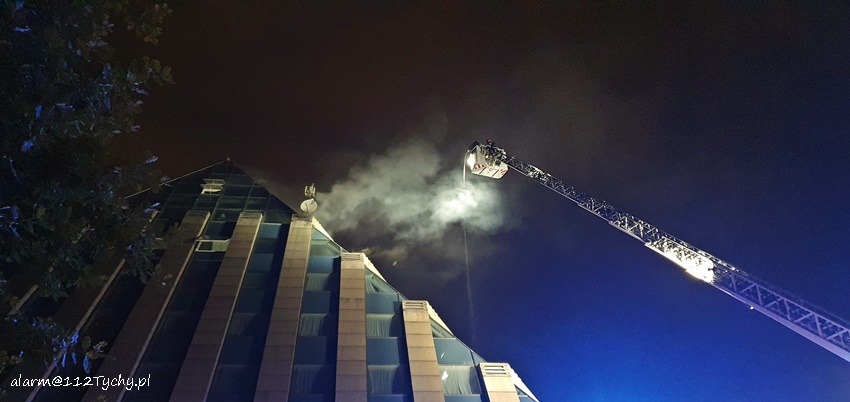 POŻAR W HOTELU PIRAMIDA PRZY UL.SIKORSKIEGO POŻAR W HOTELU PIRAMIDA PRZY UL.SIKORSKIEGO