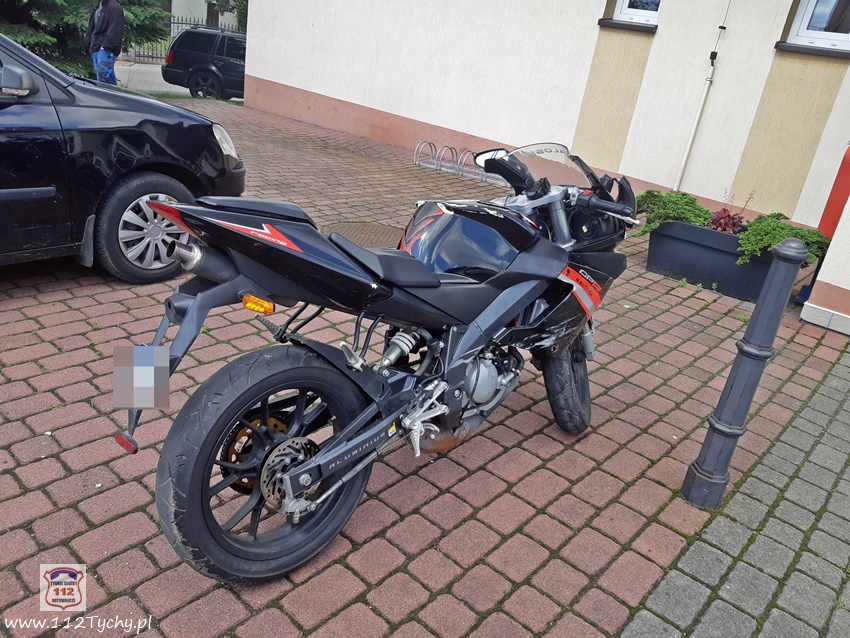 ZDERZENIE OSOBÓWKI Z MOTOROWEREM NA UL. DOBREJ W IMIELINIE ZDERZENIE OSOBÓWKI Z MOTOROWEREM NA UL. DOBREJ W IMIELINIE