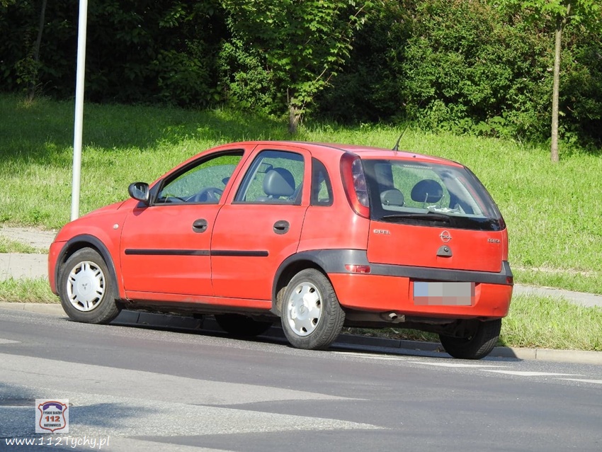 ZDERZENIE ROWERZYSTKI Z OSOBÓWKĄ NA UL. BURSCHEGO ZDERZENIE ROWERZYSTKI Z OSOBÓWKĄ NA UL. BURSCHEGO