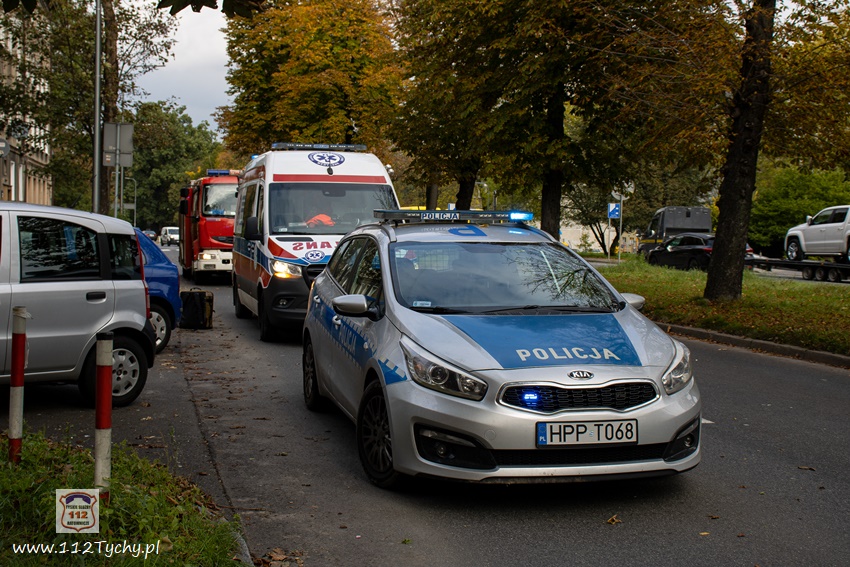 INTERWENCJA SŁUŻB RATUNKOWYCH W TYM ŚMIGŁOWCA LPR - RATOWNIK 4 NA AL. BIELSKIEJ INTERWENCJA SŁUŻB RATUNKOWYCH W TYM ŚMIGŁOWCA LPR - RATOWNIK 4 NA AL. BIELSKIEJ