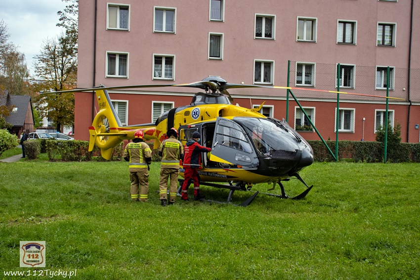 INTERWENCJA SŁUŻB RATUNKOWYCH W TYM ŚMIGŁOWCA LPR - RATOWNIK 4 NA AL. BIELSKIEJ INTERWENCJA SŁUŻB RATUNKOWYCH W TYM ŚMIGŁOWCA LPR - RATOWNIK 4 NA AL. BIELSKIEJ