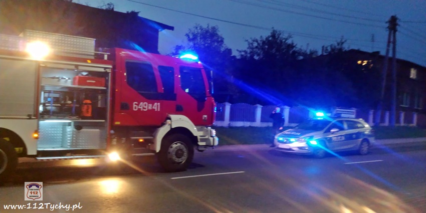 POŻAR DACHU DOMU JEDNORODZINNEGO W LĘDZINACH POŻAR DACHU DOMU JEDNORODZINNEGO W LĘDZINACH