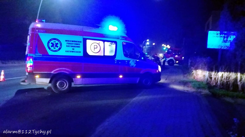 ZDERZENIE DWÓCH OSOBOWEK NA UL. MIKOŁOWSKIEJ ZDERZENIE DWÓCH OSOBOWEK NA UL. MIKOŁOWSKIEJ