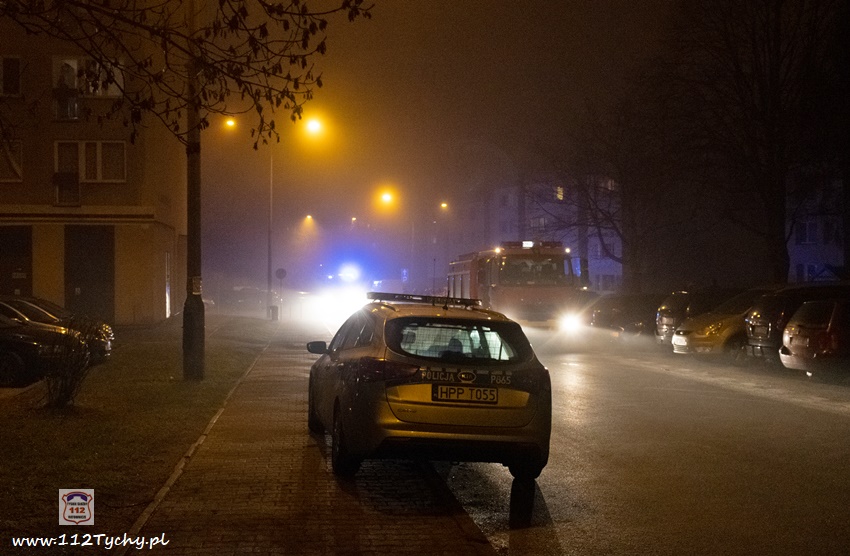 INTERWENCJA STRAZY POŻARNEJ I POLICJI NA UL. ORZESZKOWEJ INTERWENCJA STRAZY POŻARNEJ I POLICJI NA UL. ORZESZKOWEJ