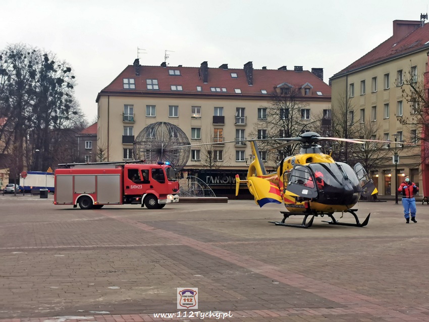 NZK U MŁODEJ KOBIETY NA UL. BUDOWLANYCH - INTERWENCJA SŁUŻB RATUNKOWYCH NZK U MŁODEJ KOBIETY NA UL. BUDOWLANYCH - INTERWENCJA SŁUŻB RATUNKOWYCH