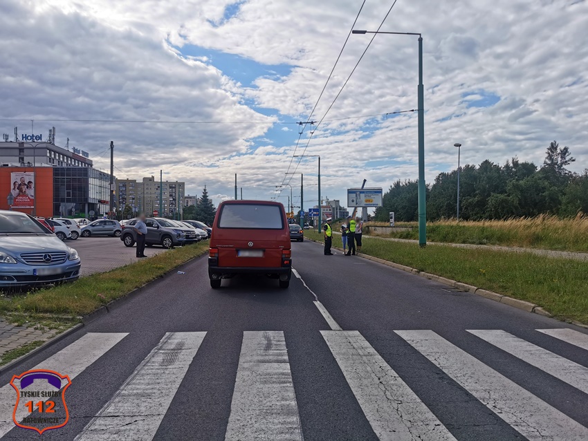 POTRĄCENIE 11 - LETNIEGO ROWERZYSTY NA AL. JANA PAWŁA II POTRĄCENIE 11 - LETNIEGO ROWERZYSTY NA AL. JANA PAWŁA II