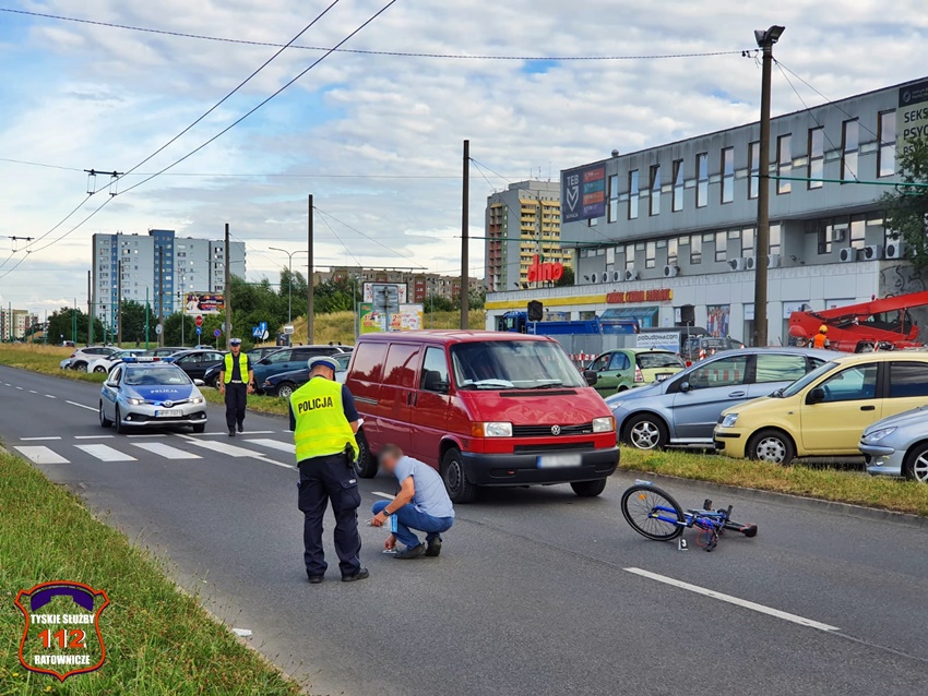 POTRĄCENIE 11 - LETNIEGO ROWERZYSTY NA AL. JANA PAWŁA II POTRĄCENIE 11 - LETNIEGO ROWERZYSTY NA AL. JANA PAWŁA II