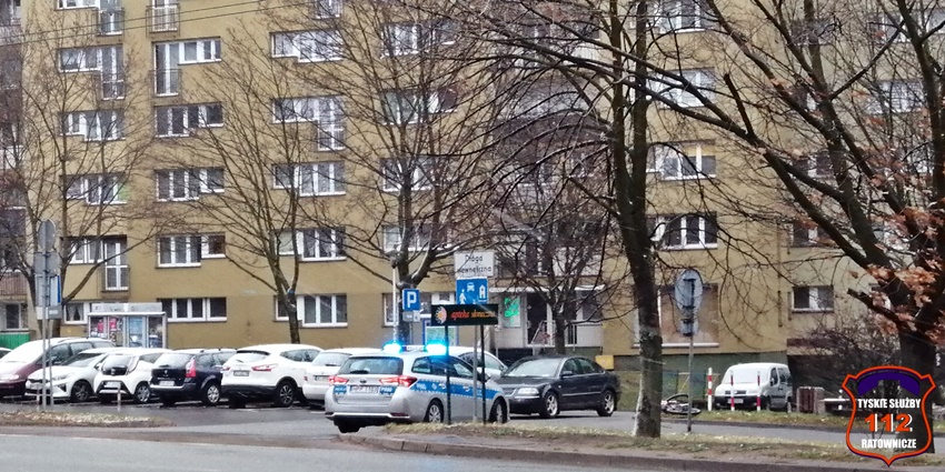 ROWERZYSTA WJECHAŁ POD NADJEŻDŻAJĄCY SAMOCHÓD NA UL. DMOWSKIEGO ROWERZYSTA WJECHAŁ POD NADJEŻDŻAJĄCY SAMOCHÓD NA UL. DMOWSKIEGO