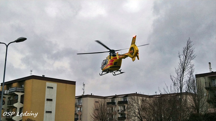 INTERWENCJA LATAJĄCEJ KARETKI W LĘDZINACH INTERWENCJA LATAJĄCEJ KARETKI W LĘDZINACH
