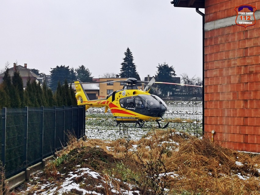 INTERWENCJA SŁUŻB RATUNKOWYCH W DOMU PRZY UL. MĄKOŁOWSKIEJ INTERWENCJA SŁUŻB RATUNKOWYCH W DOMU PRZY UL. MĄKOŁOWSKIEJ