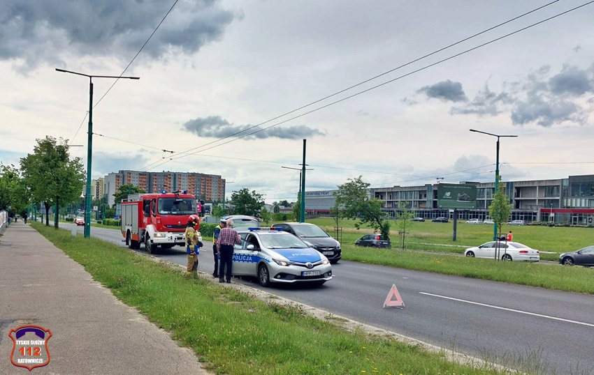POTRĄCENIE PIESZEGO I KOLIZJA OSOBÓWEK NA AL. PIŁSUDSKIEGO POTRĄCENIE PIESZEGO I KOLIZJA OSOBÓWEK NA AL. PIŁSUDSKIEGO