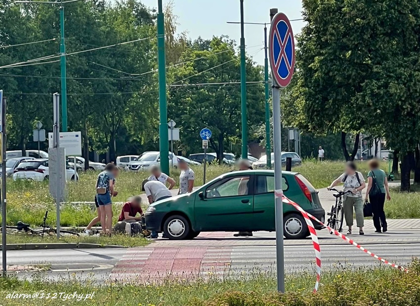 POTRĄCENIE ROWERZYSTKI NA UL. ARMII KRAJOWEJ POTRĄCENIE ROWERZYSTKI NA UL. ARMII KRAJOWEJ