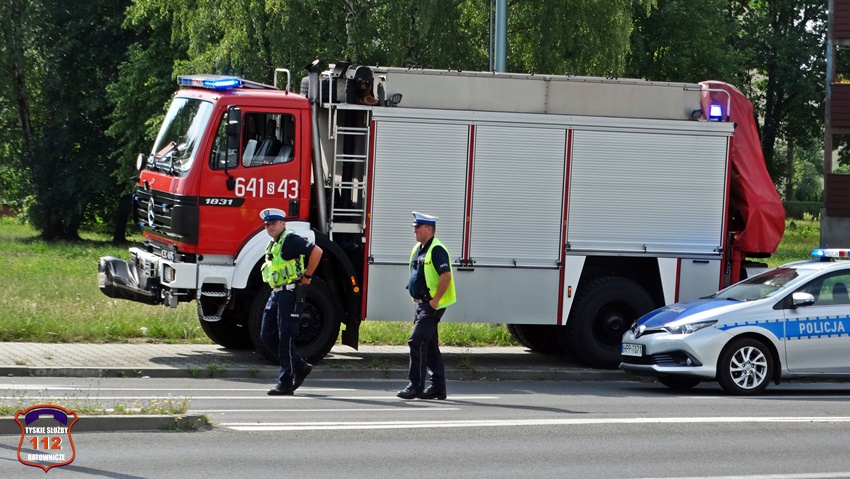 POTRĄCENIE ROWERZYSTKI NA UL. ARMII KRAJOWEJ POTRĄCENIE ROWERZYSTKI NA UL. ARMII KRAJOWEJ