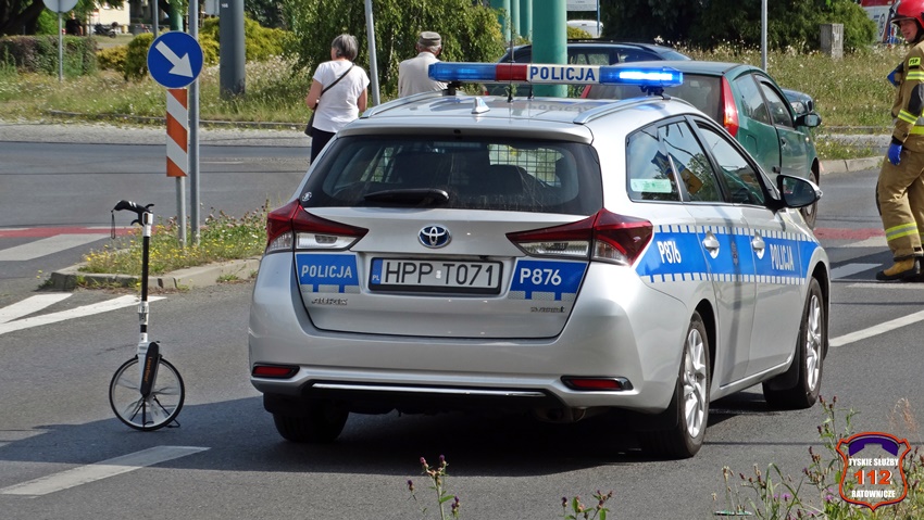 POTRĄCENIE ROWERZYSTKI NA UL. ARMII KRAJOWEJ POTRĄCENIE ROWERZYSTKI NA UL. ARMII KRAJOWEJ