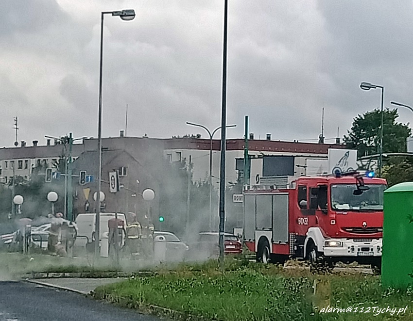 POŻAR ODKURZACZA NA MYJNI SAMOOBSŁUGOWEJ PRZY UL. STOCZNIOWCÓW 70 POŻAR ODKURZACZA NA MYJNI SAMOOBSŁUGOWEJ PRZY UL. STOCZNIOWCÓW 70