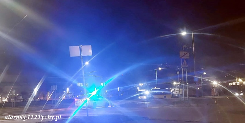 ZDERZENIE JEDNOŚLADÓW NA UL. TOWAROWEJ ZDERZENIE JEDNOŚLADÓW NA UL. TOWAROWEJ