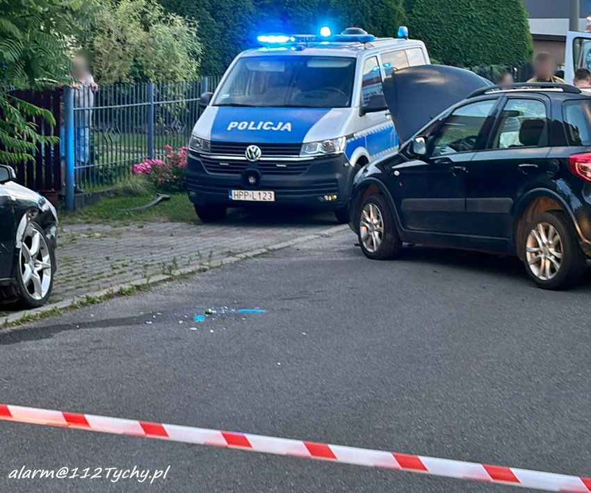 PIJANY 19 - LATEK UDERZYŁ SUZUKI W ZAPARKOWANEGO OPLA NA UL. SZEWCZYKA W LĘDZINACH PIJANY 19 - LATEK UDERZYŁ SUZUKI W ZAPARKOWANEGO OPLA NA UL. SZEWCZYKA W LĘDZINACH