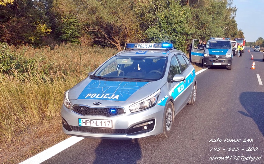 DACHOWANIE OSOBÓWKI PO KOLIZJI NA UL. TURYŃSKIEJ DACHOWANIE OSOBÓWKI PO KOLIZJI NA UL. TURYŃSKIEJ