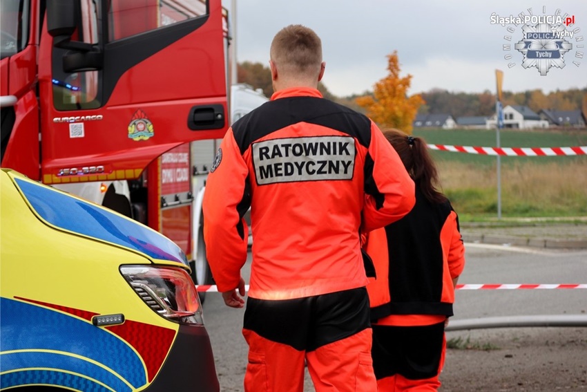 DACHOWANIE OSOBÓWKI NA UL. OBYWATELSKIEJ - KIEROWCA PIJANY DACHOWANIE OSOBÓWKI NA UL. OBYWATELSKIEJ - KIEROWCA PIJANY