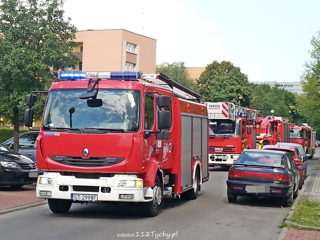 Interwencja strażaków przy ul. Dunikowskiego Interwencja strażaków przy ul. Dunikowskiego