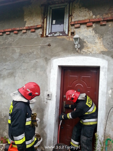 Pożar domu na ul. Wiejskiej Pożar domu na ul. Wiejskiej